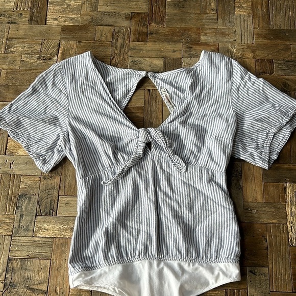 Abercrombie & Fitch Striped Linen Bodysuit - Picture 2 of 8